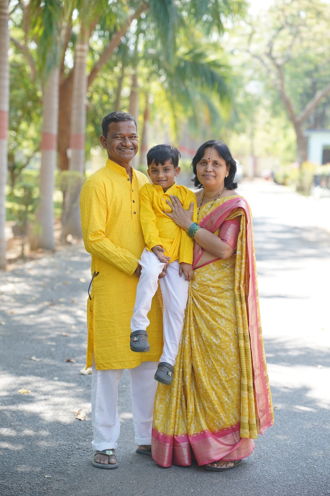 Ganji Krishna Murthy with wife Maha Lakshmi and grandson Ridhun